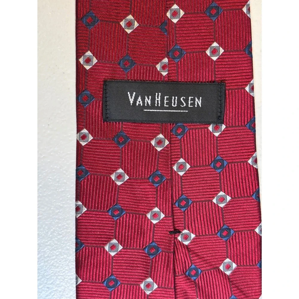 Van‎ Heusen Men Burgundy Red Geometric Silk Tie Preowned